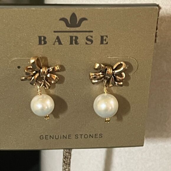 NWT Studio Barse Gold Bow Earrings with Pearls #BRER - Picture 1 of 7